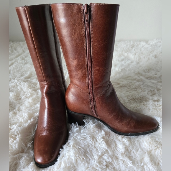 Rich Brown Leather Mid-High Square Heeled Boots  size 5M - Picture 10 of 10